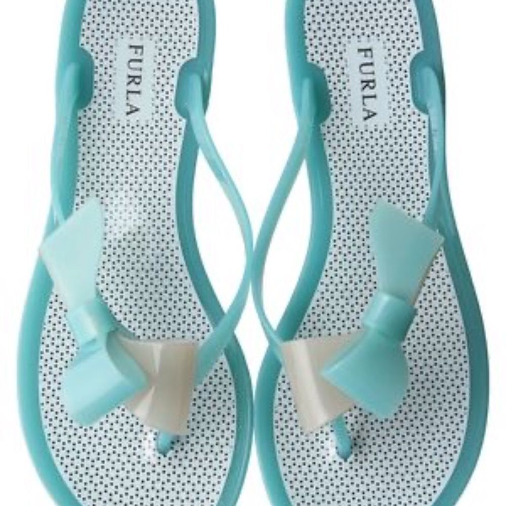 Furla Italy Aqua JellyโBow Detail Thongsโ Size 35/5